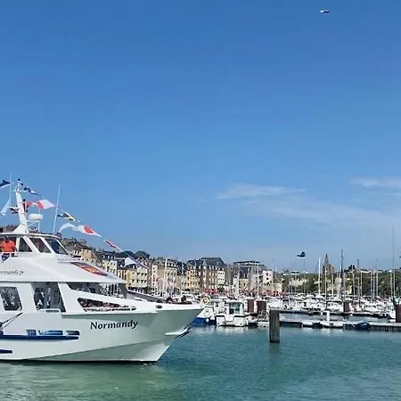 Duchesse De Berry - Vue Sur Port *