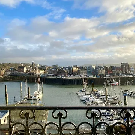 Duchesse De Berry - Vue Sur Port Apartmán