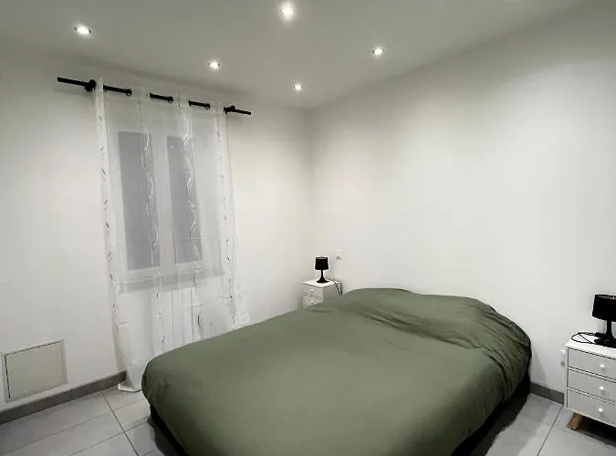 Duchesse De Berry - Vue Sur Port